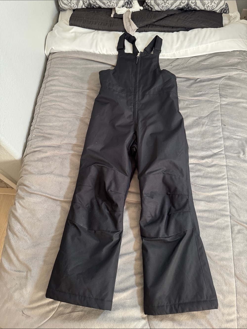 Lands' End Black boys unisex iron knee winter Snow ski Bib Romper Sz 8